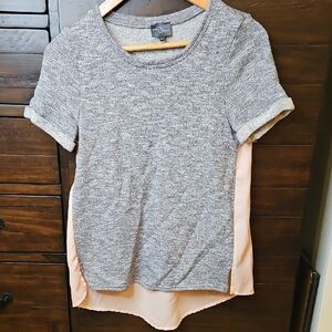 Market & Spruce Gray Heather Short Sleeve Pullover with Blush Back Panel